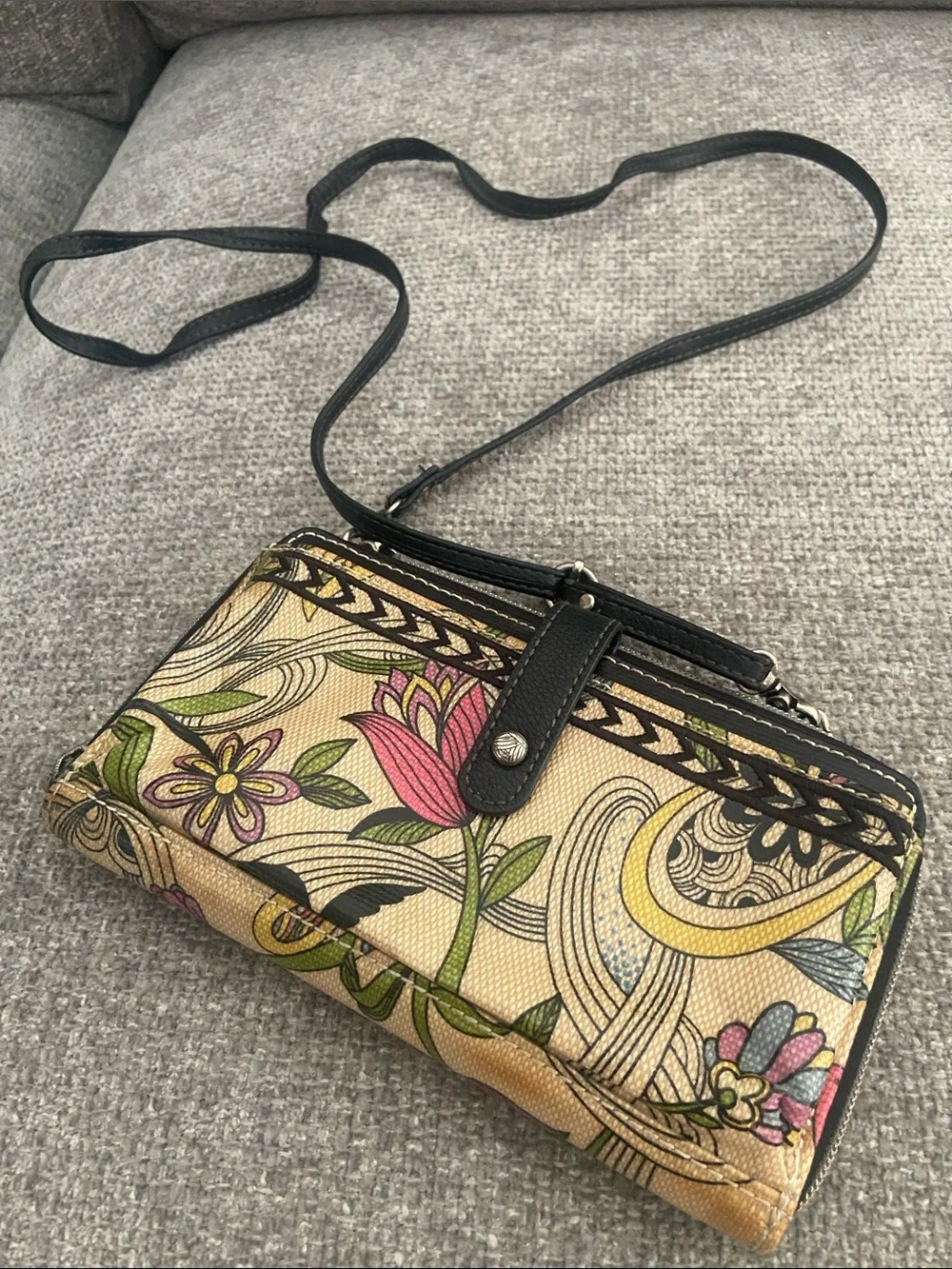 Sakroots Floral Crossbody Wallet - Cream, Pink, Yellow, Green